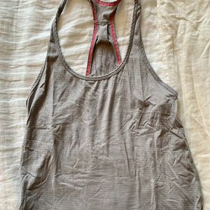 lululemon 105f singlet, size 6